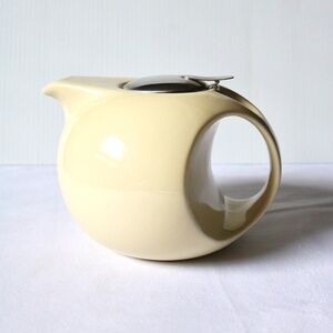 ROYAL ELFREDA Vintage Cream Tea Pot with Strainer 1980's Designed by Allison